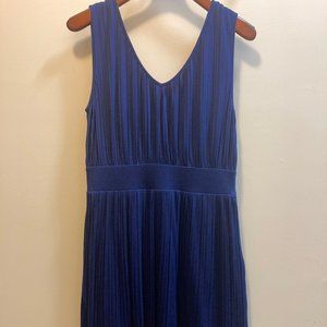 BANANA REPUBLIC, Pleated Dress